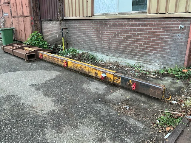 Heftruck hijsjip - afbeelding 2 van  9