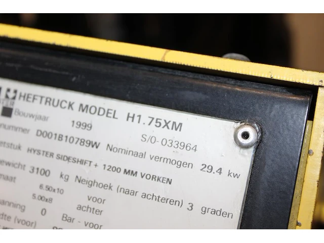 Heftruck hyster 1.75 lpg. bouwjaar 1999. afgelezen draaiuren 770.7. maximale hefhoogte 4.80 meter. met side... - afbeelding 9 van  10