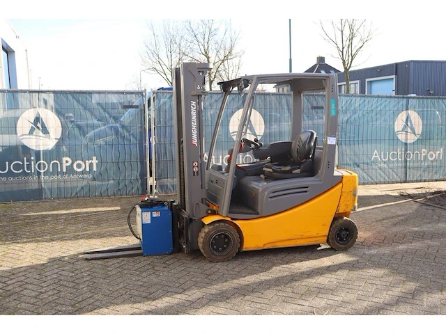 Heftruck jungheinrich efg 320 464dz elektrisch 2000kg - afbeelding 1 van  1