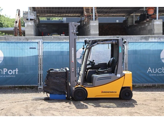 Heftruck jungheinrich efg 320 elektrisch 2000kg 4.0m 2019 - afbeelding 1 van  1