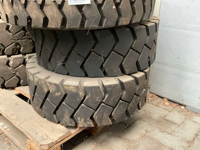 Heftruck / landbouwband divers (10x) - afbeelding 4 van  9