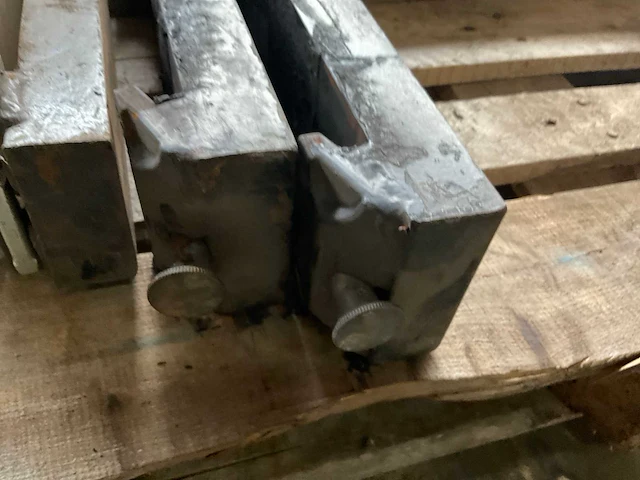 Heftruck lepel (2x) - afbeelding 3 van  4