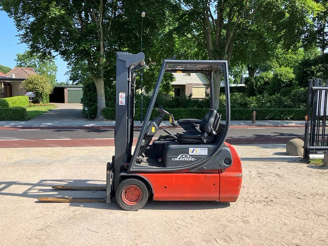 Heftruck linde e16c-02 elektrisch 1600kg 2003 - afbeelding 1 van  1