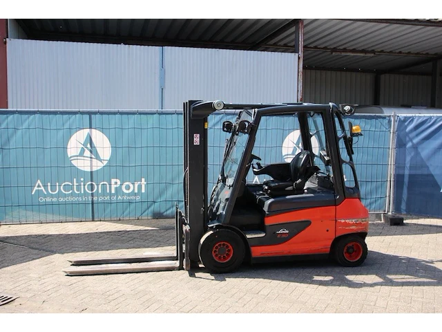 Heftruck linde e30-01 elektrisch 3000kg 2016 - afbeelding 1 van  1