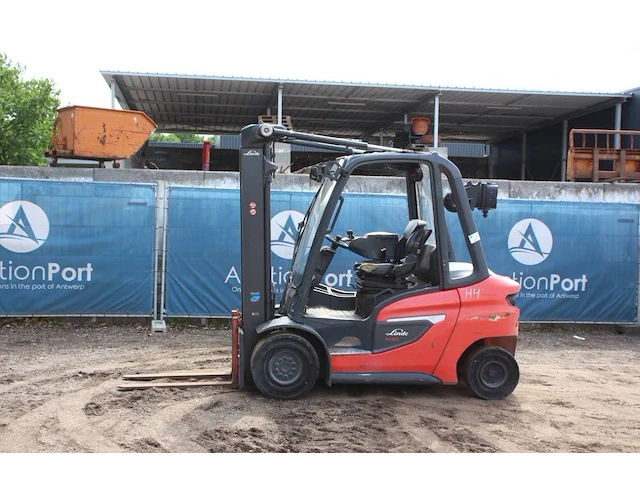 Heftruck linde h30d-01 diesel 3000kg - afbeelding 1 van  1