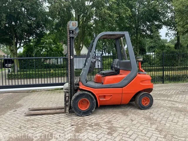 Heftruck linde, h30d, rood, bouwjaar 1990 - afbeelding 1 van  13