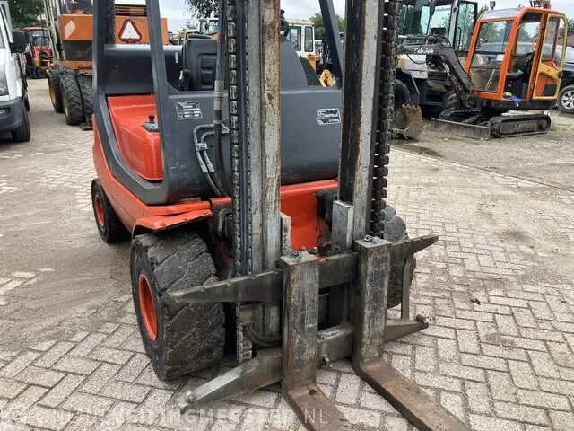Heftruck linde, h30d, rood, bouwjaar 1990 - afbeelding 13 van  13