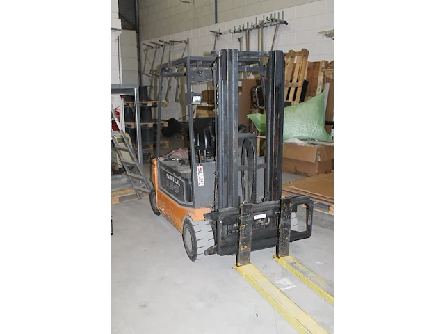 Heftruck still r-20-20. bouwjaar 2000. accupakket vernieuwd in 2021. maximale hefhoogte 419 cm. maximaal he... - afbeelding 2 van  9