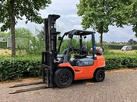 Heftruck toyota 02-7fgf30 lpg 3000kg 5.5m 2005 - afbeelding 1 van  1