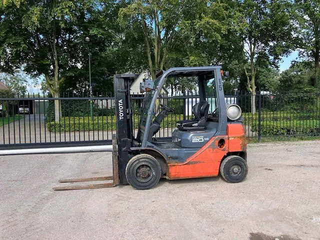 Heftruck toyota 02-8fgf20 lpg 2000kg - afbeelding 1 van  1