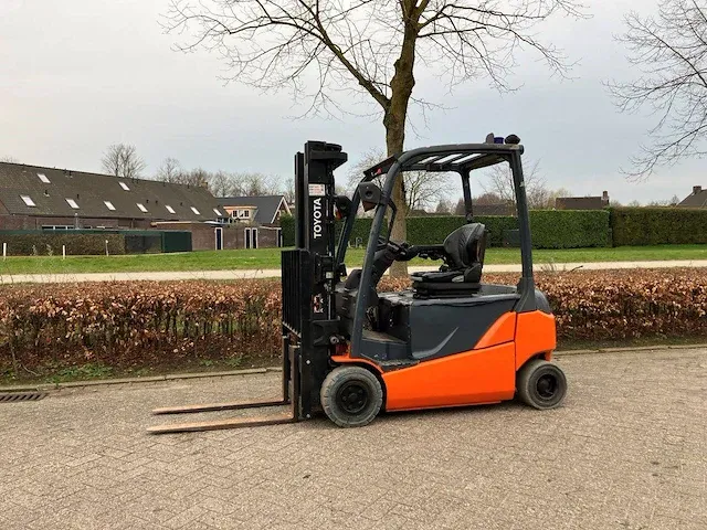 Heftruck toyota 8fbmt16 elektrisch 1600kg - afbeelding 1 van  1