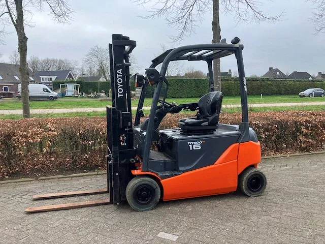 Heftruck toyota 8fbmt16 elektrisch 1600kg - afbeelding 1 van  1