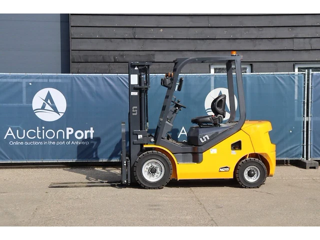 Heftruck un n25 diesel 2500kg 4.5m - afbeelding 1 van  1