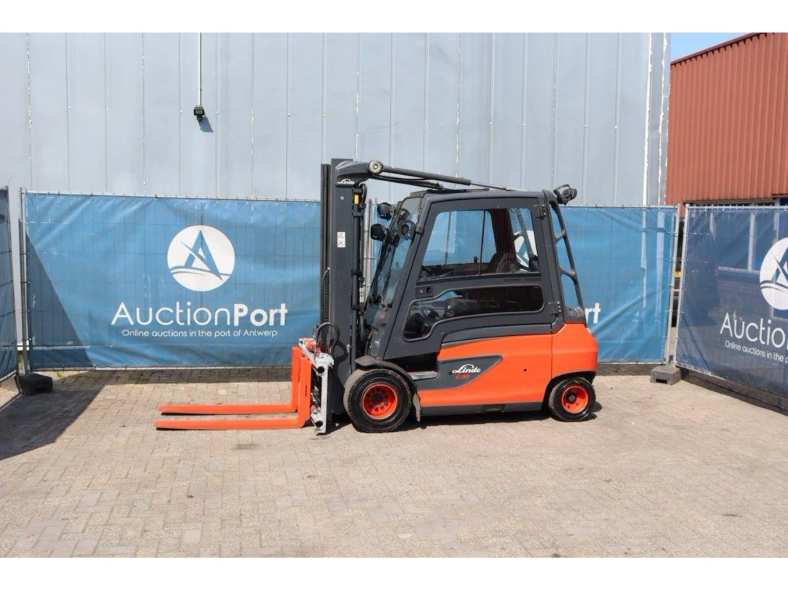 Heftrucks - stapelaars - palletwagens - machines