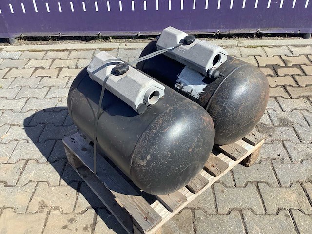 Heftrucktoebehoren (2x) - afbeelding 1 van  3