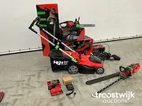 Heggenschaar, kettingzaag en grasmaaier op accu - afbeelding 1 van  9