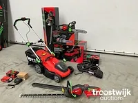 Heggenschaar, kettingzaag en grasmaaier op accu - afbeelding 5 van  9