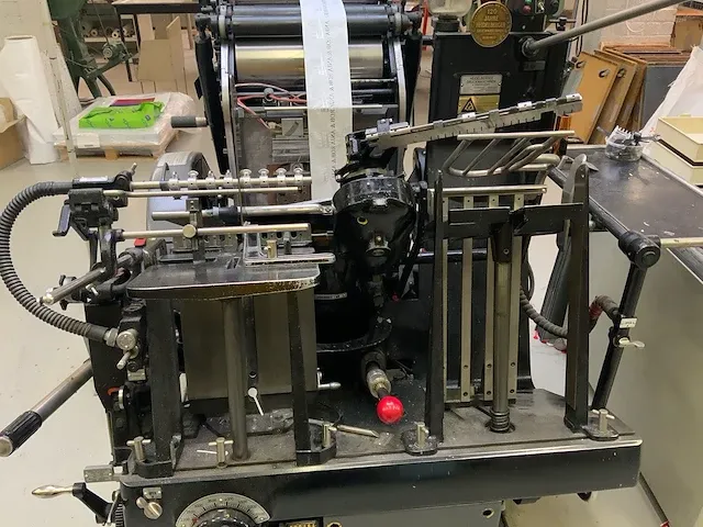 Heidelberg - degelpers met hotfoil stamping system - afbeelding 9 van  14