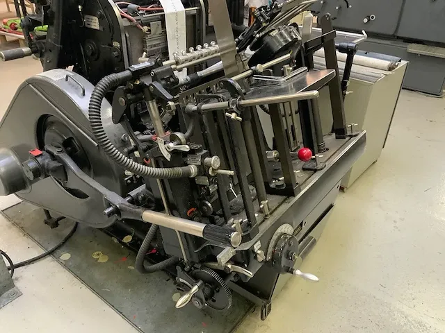 Heidelberg - degelpers met hotfoil stamping system - afbeelding 13 van  14