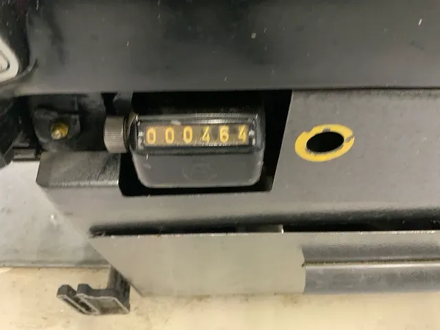 Heidelberg - degelpers met hotfoil stamping system - afbeelding 14 van  14