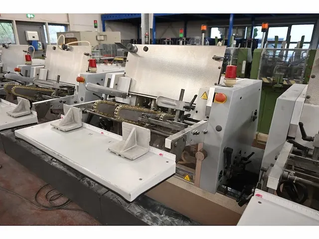 Heidelberg - stitchmaster st300 - verzamelhechtmachine - 2004 - afbeelding 11 van  35