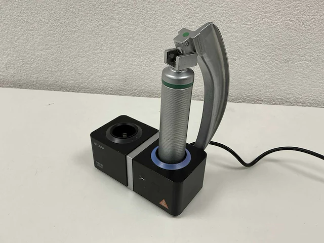 Heine laryngoscoop inclusief oplaadstation - afbeelding 4 van  5