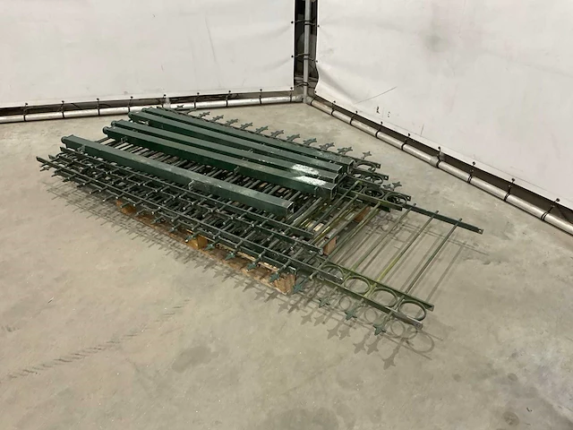 Hekwerk 13,5 meter - afbeelding 1 van  6