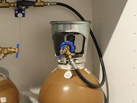 Heliumballon opblaasset bestaande uit workstation countertop inflator conwin duplicator 2 inflator, manomet... - afbeelding 4 van  4