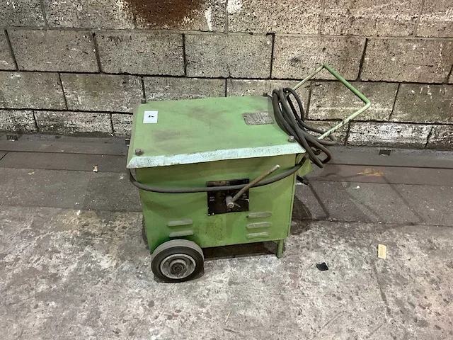 Hellas - type 200 - elektrode lasapparaat - afbeelding 1 van  3