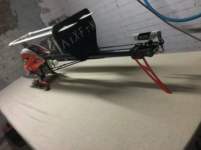 Hellicopter axf tn 800 - afbeelding 25 van  27