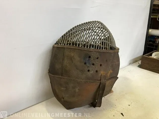 Helm t.b.v. schermen - afbeelding 3 van  3