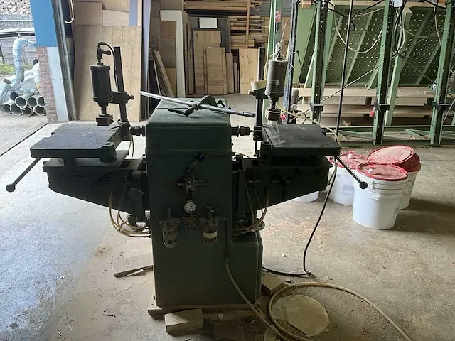 Helma tafel- en spilfreesmachine - afbeelding 3 van  7