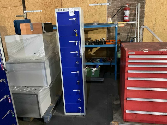 Helmsman lockerkast - afbeelding 1 van  3