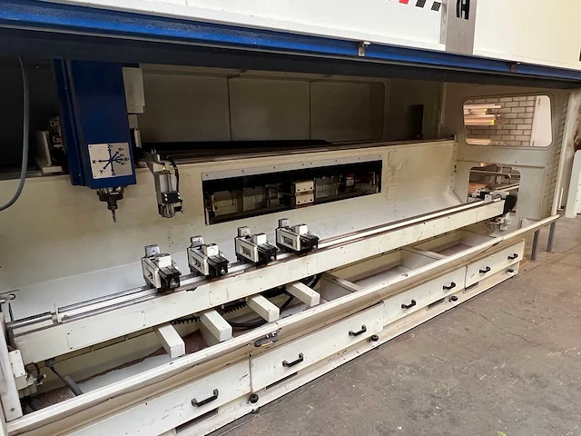 Hemag - 2009 - rotaflex rfw-3000d - cnc-bewerkingscentra - afbeelding 9 van  23