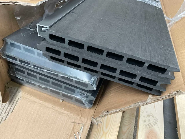 Henderson composiet schuttingplank 1836x210x21 mm (225x) - afbeelding 3 van  6