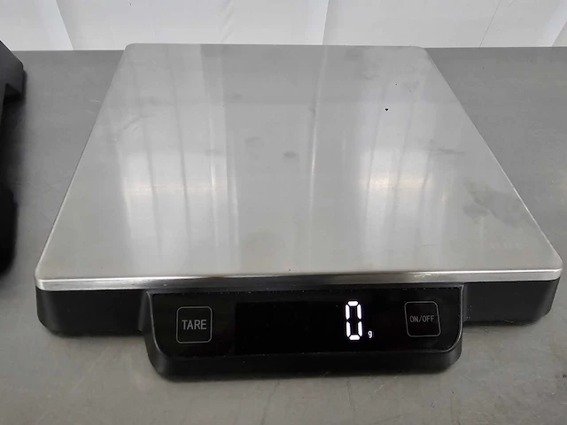 Hendi - 15kg - digitale weegschaal (2x) - afbeelding 3 van  5