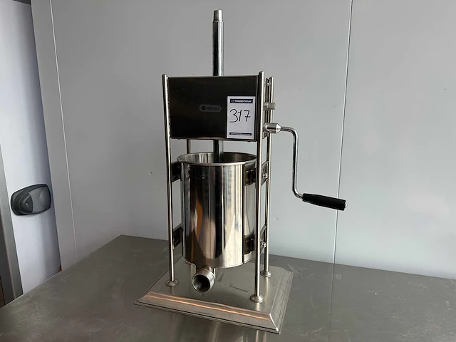 Hendi - worstenvulmachine - afbeelding 3 van  4