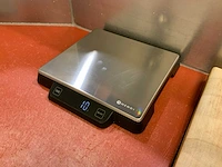 Hendi 15kg digitale weegschaal - afbeelding 2 van  3