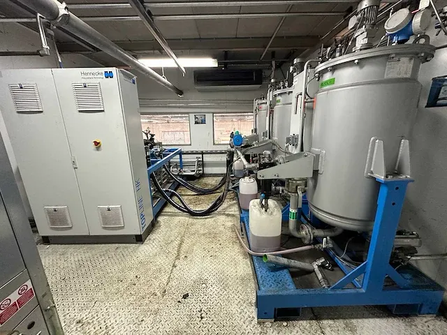 Hennecke - topline compact hk 1250/1250 mxl met 2 doseerunits - complete pu polyurethane installatie - 2014 - afbeelding 1 van  25