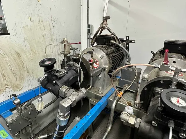 Hennecke - topline compact hk 1250/1250 mxl met 2 doseerunits - complete pu polyurethane installatie - 2014 - afbeelding 20 van  25