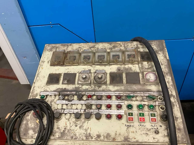 Hennecke hk 5,5 pu hoge druk schuim installatie - afbeelding 8 van  9