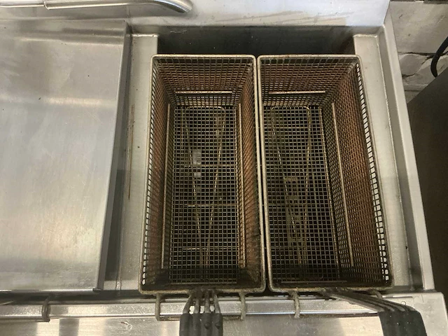 Henny penny ofg-323 computron 1000 friteuse - afbeelding 10 van  11