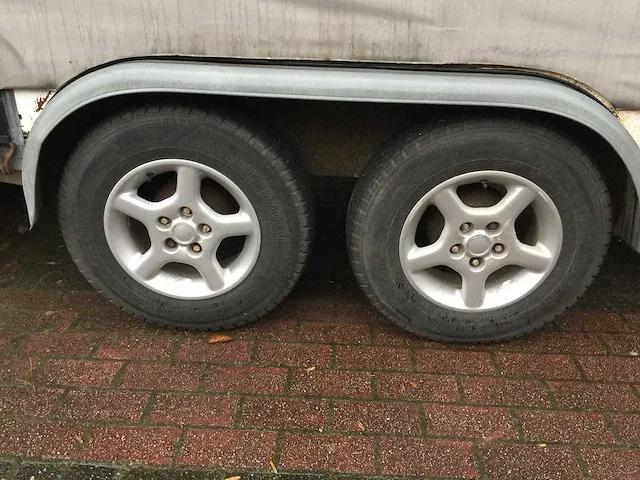 Henra - gesloten autoambulance met klep - wd-79-ly - afbeelding 8 van  18