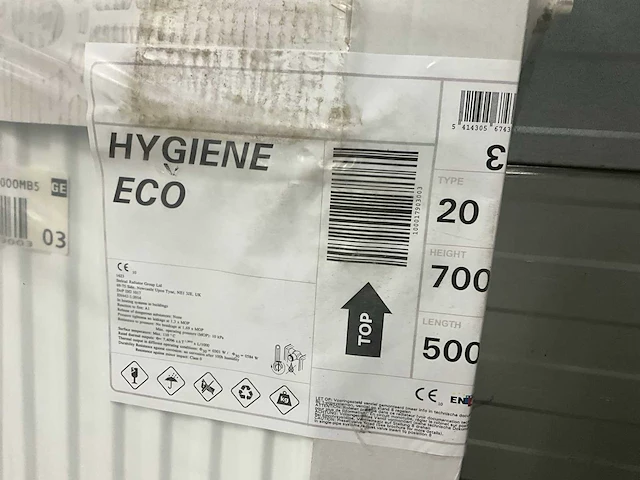 Henrad hygiene eco paneelradiator 584w - afbeelding 3 van  3