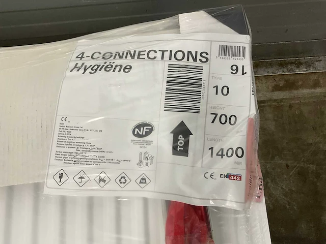 Henrad hygiene type 10 paneelradiator 979w (8x) - afbeelding 5 van  7