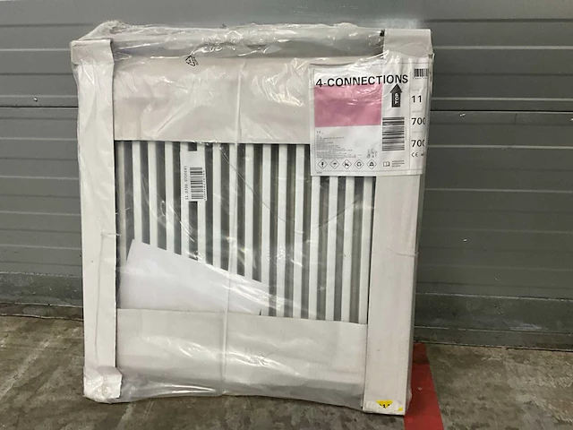 Henrad paneelradiator 799w - afbeelding 1 van  3