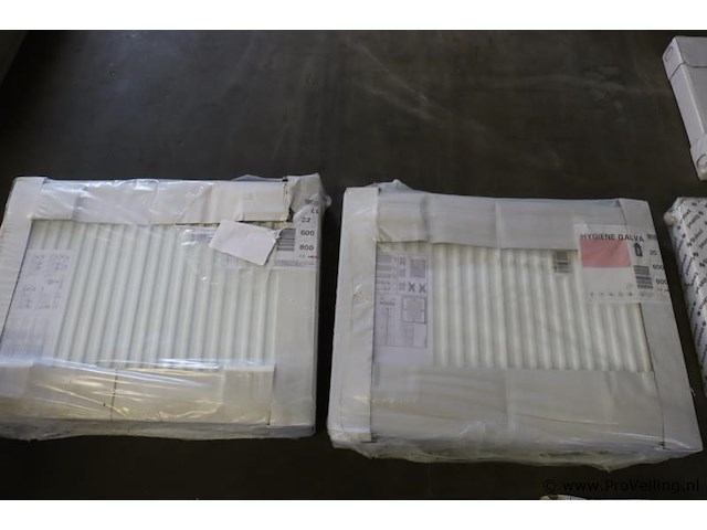 Henrad radiatoren | hygiëne galva | 60x80cm | 2 stuks | nieuw in verpakking - afbeelding 1 van  4