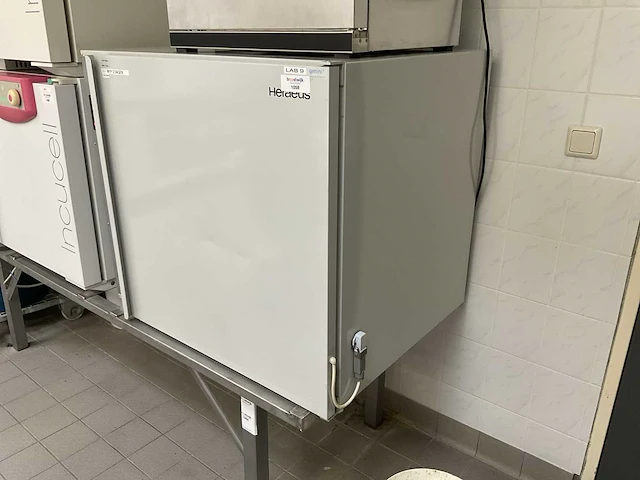 Heraeus b5060 ek-co2 laboratoriumincubator - afbeelding 2 van  7