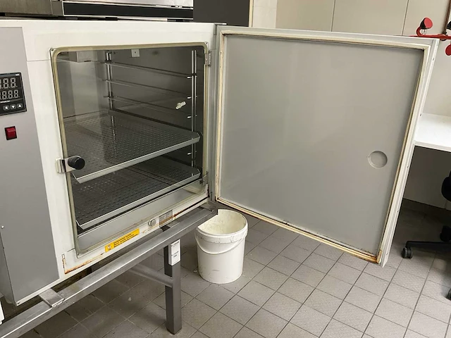 Heraeus b5060 ek-co2 laboratoriumincubator - afbeelding 4 van  7
