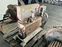 Heraeus e-250 vacuümpomp - afbeelding 2 van  5